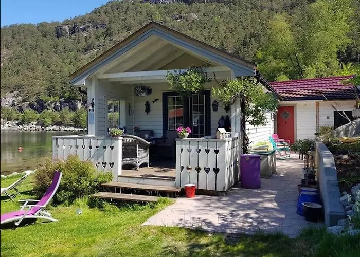Lägenhet Strandhytte Naer Preikestolen