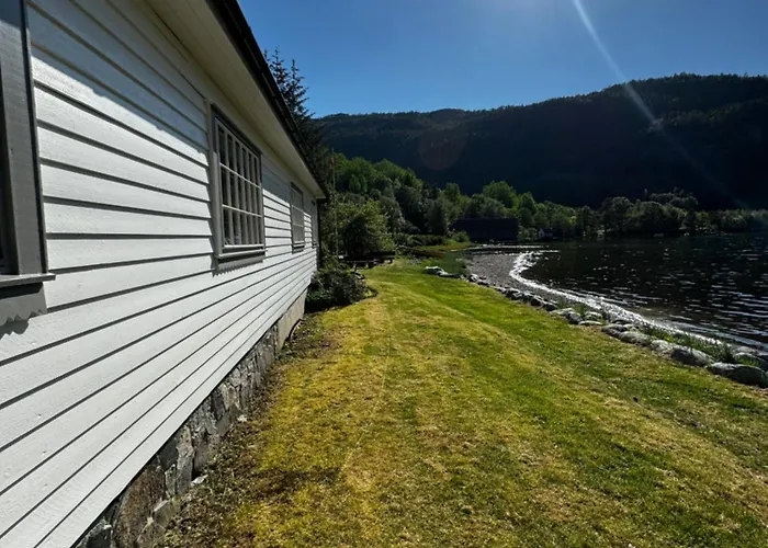 Apartamento Strandhytte Naer Preikestolen *